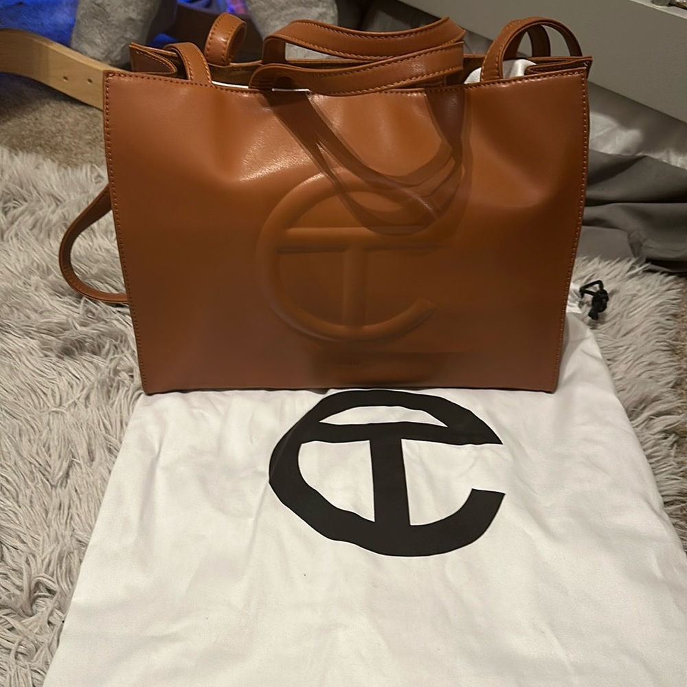 Medium tan Telfar shopping bag